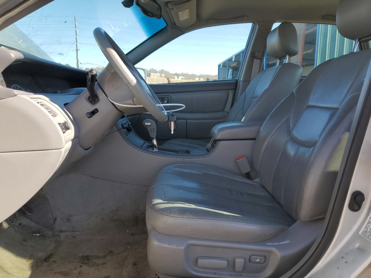 2002 Toyota Avalon - Image 7