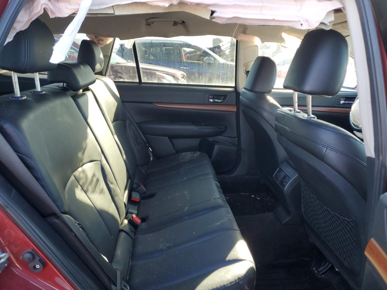 2014 Subaru Outback - Image 11