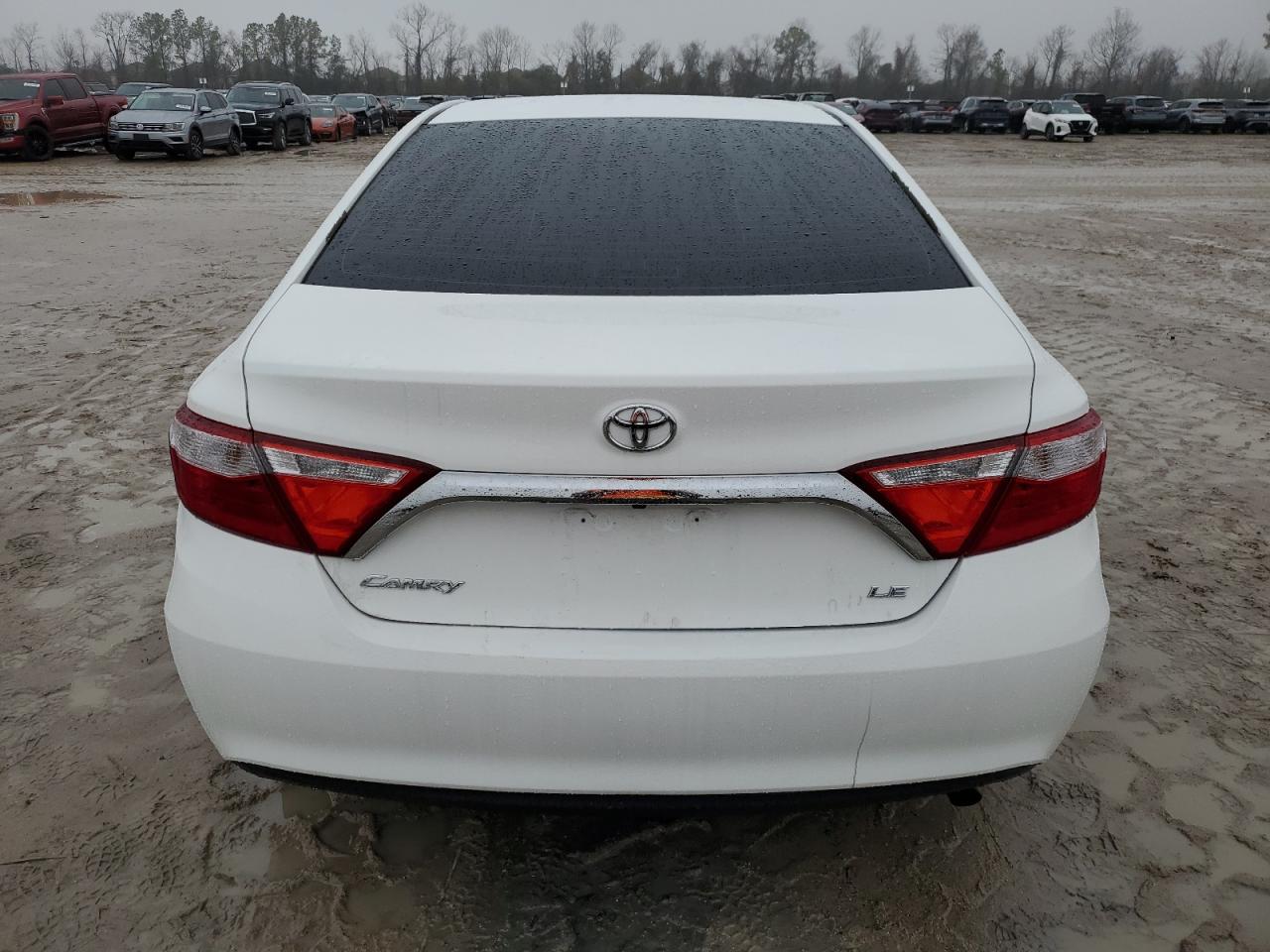 2015 Toyota Camry - Image 6