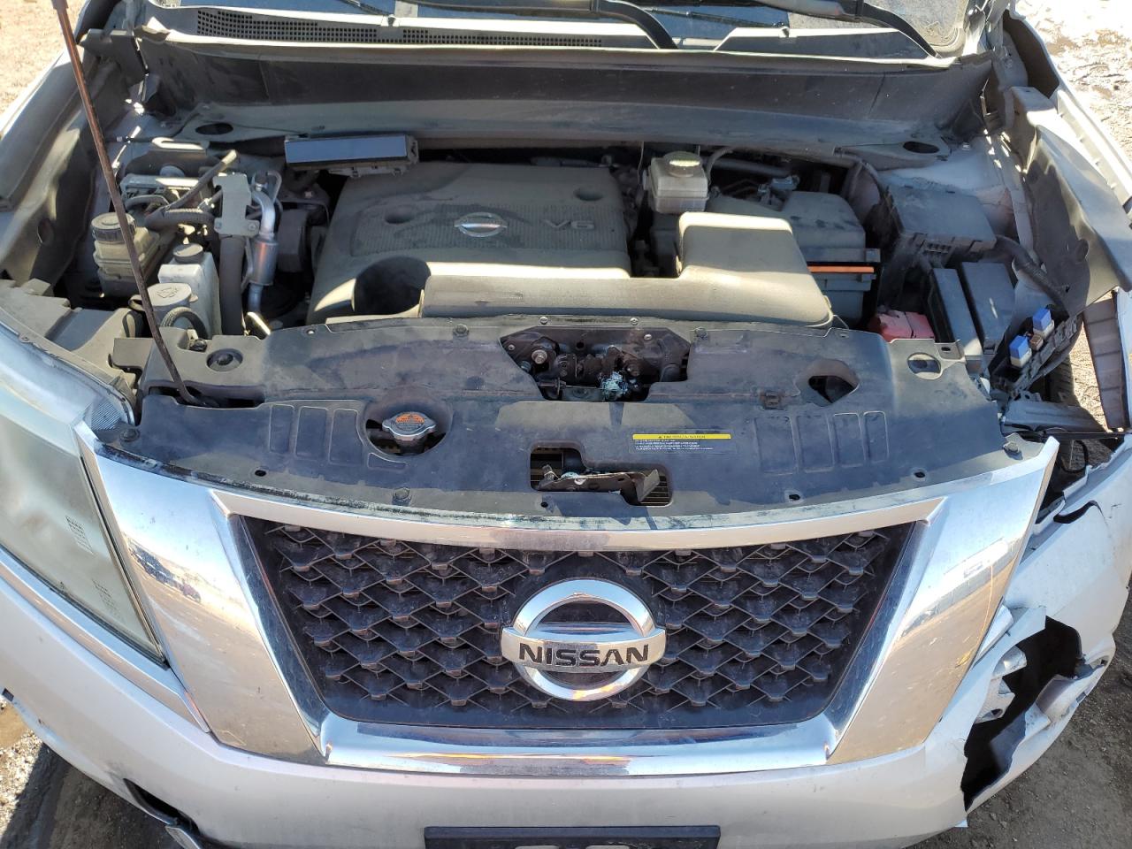 2015 Nissan Pathfinder - Image 12