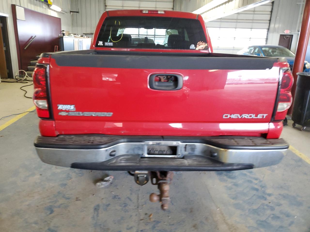 2005 Chevrolet Silverado - Image 6