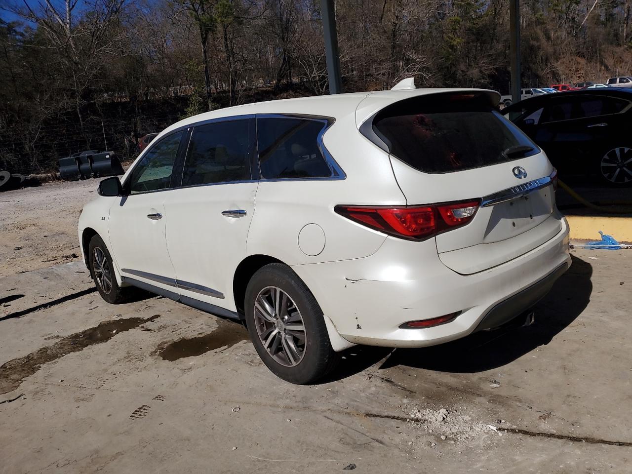 2016 Infiniti QX60 - Image 2
