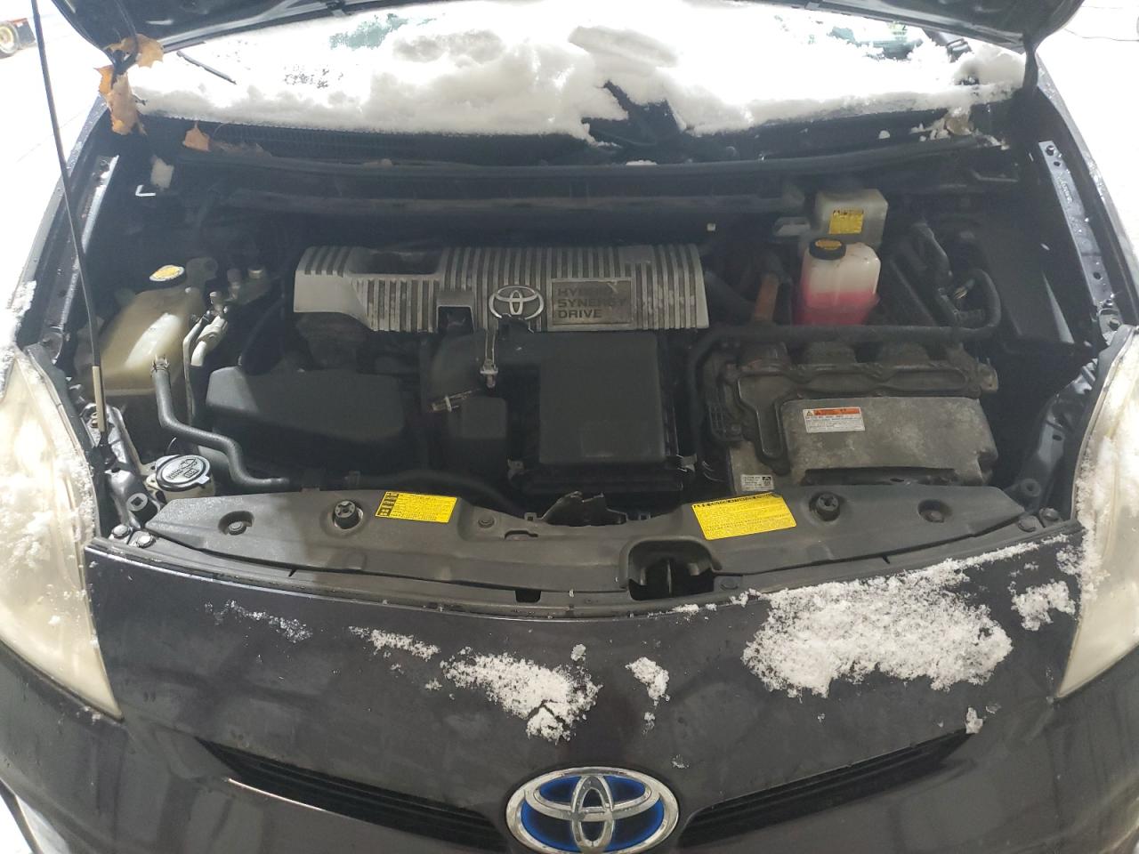2012 Toyota Prius - Image 12