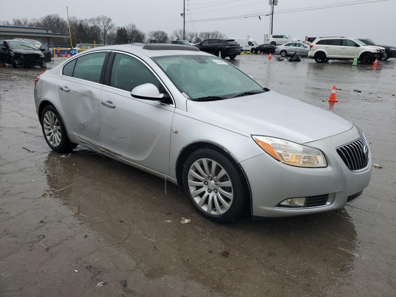 2011 Buick Regal - Image 4
