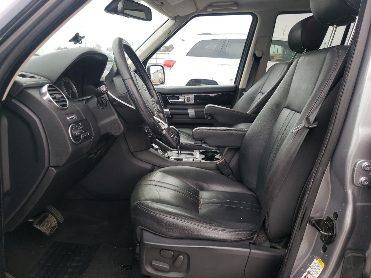 2011 Land Rover LR4 - Image 7