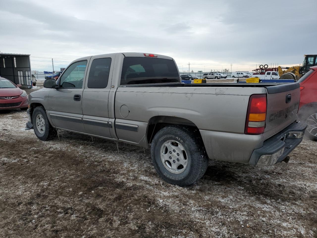 2001 Chevrolet Silverado - Image 2