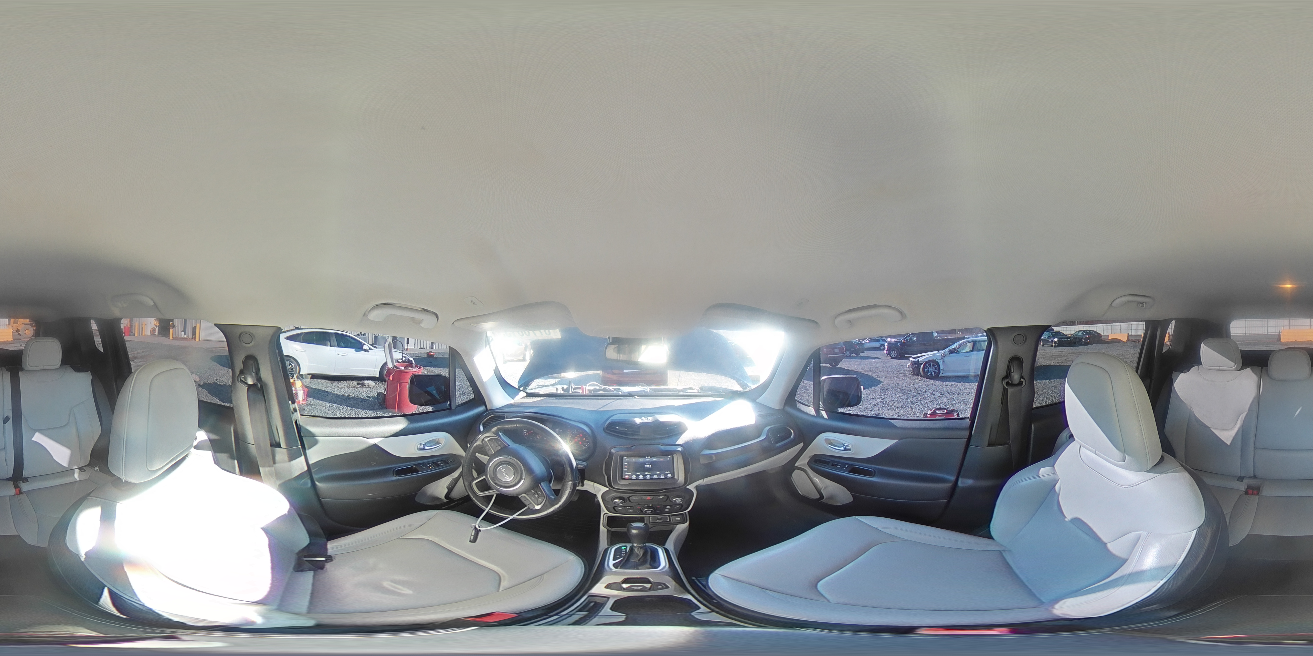 2018 Jeep Renegade - Image 14