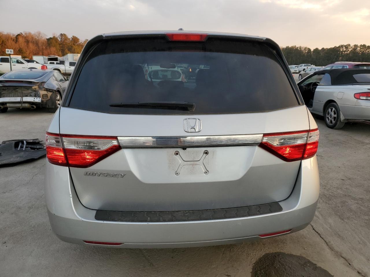 2012 Honda Odyssey - Image 6