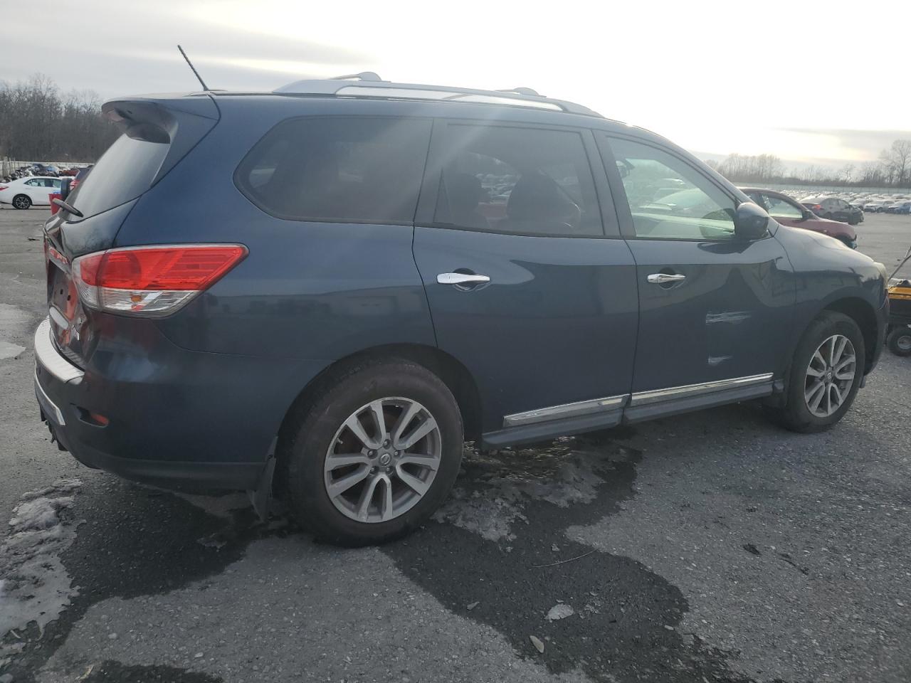 VIN 5N1AR2MM6DC685284 2013 NISSAN PATHFINDER no.3