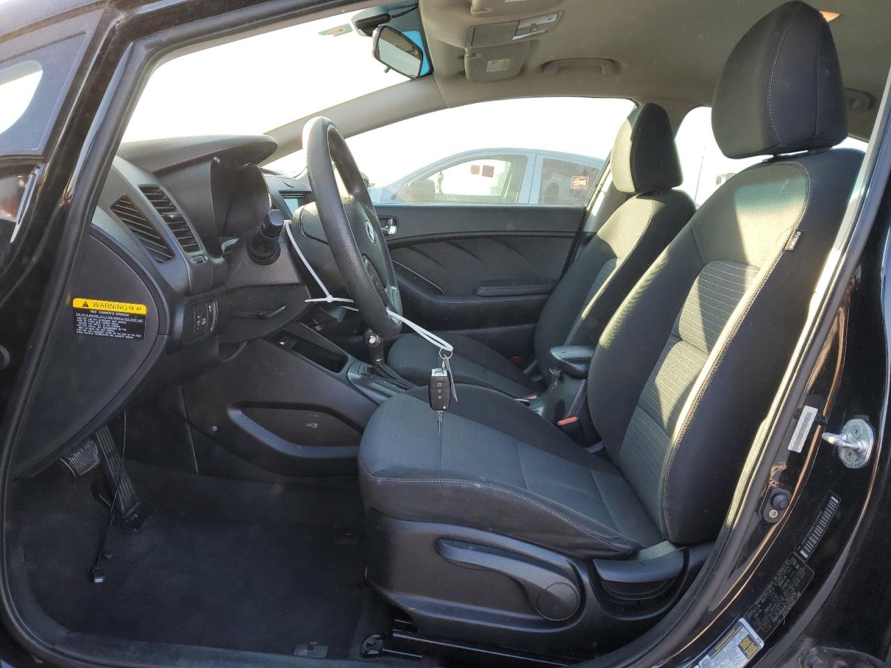 2015 Kia Forte - Image 7