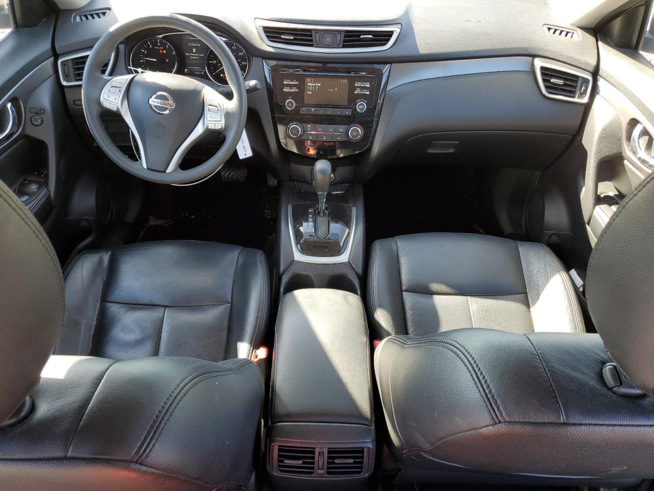 2015 Nissan Rogue - Image 8