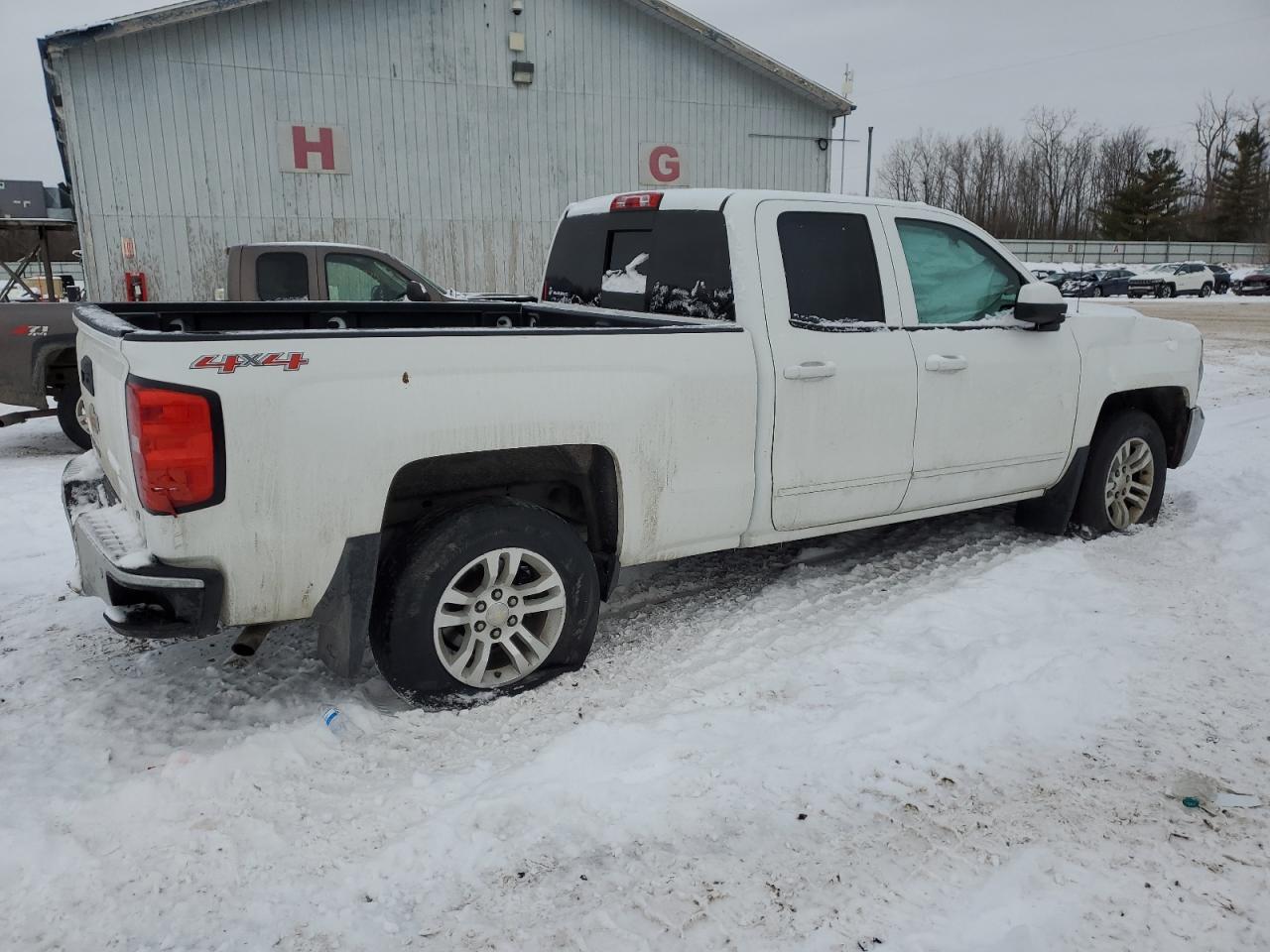 2016 Chevrolet Silverado - Image 3