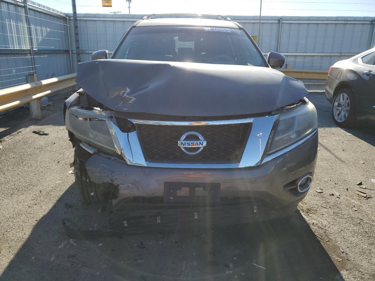 2013 Nissan Pathfinder - Image 5