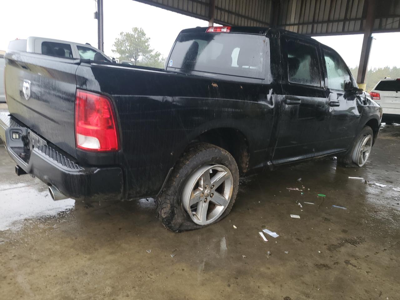 2014 RAM 1500 - Image 3