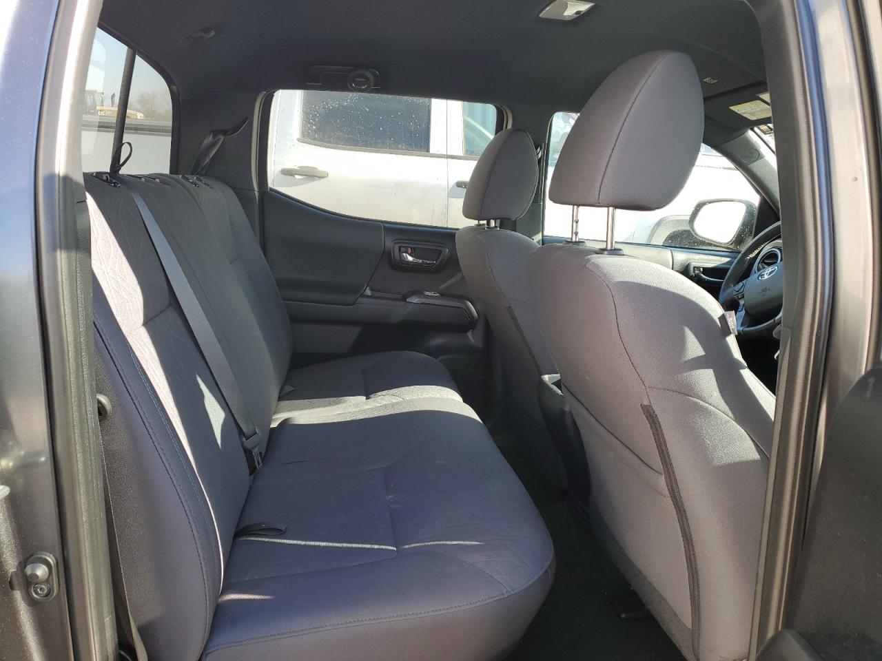 2019 Toyota Tacoma - Image 10