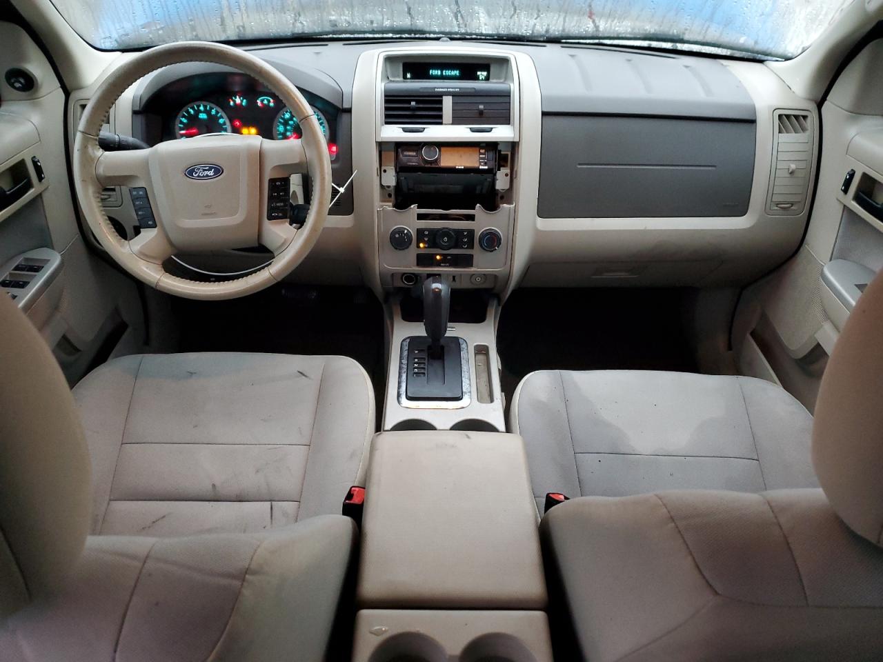 2011 Ford Escape - Image 8