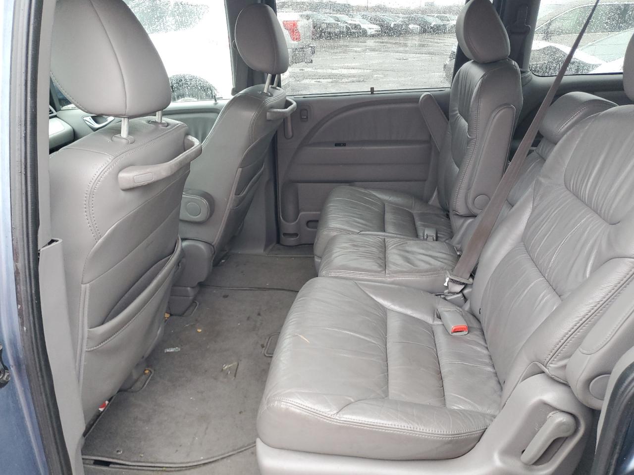 2010 Honda Odyssey - Image 11