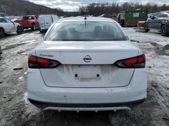  NISSAN VERSA 2021 Granatowy