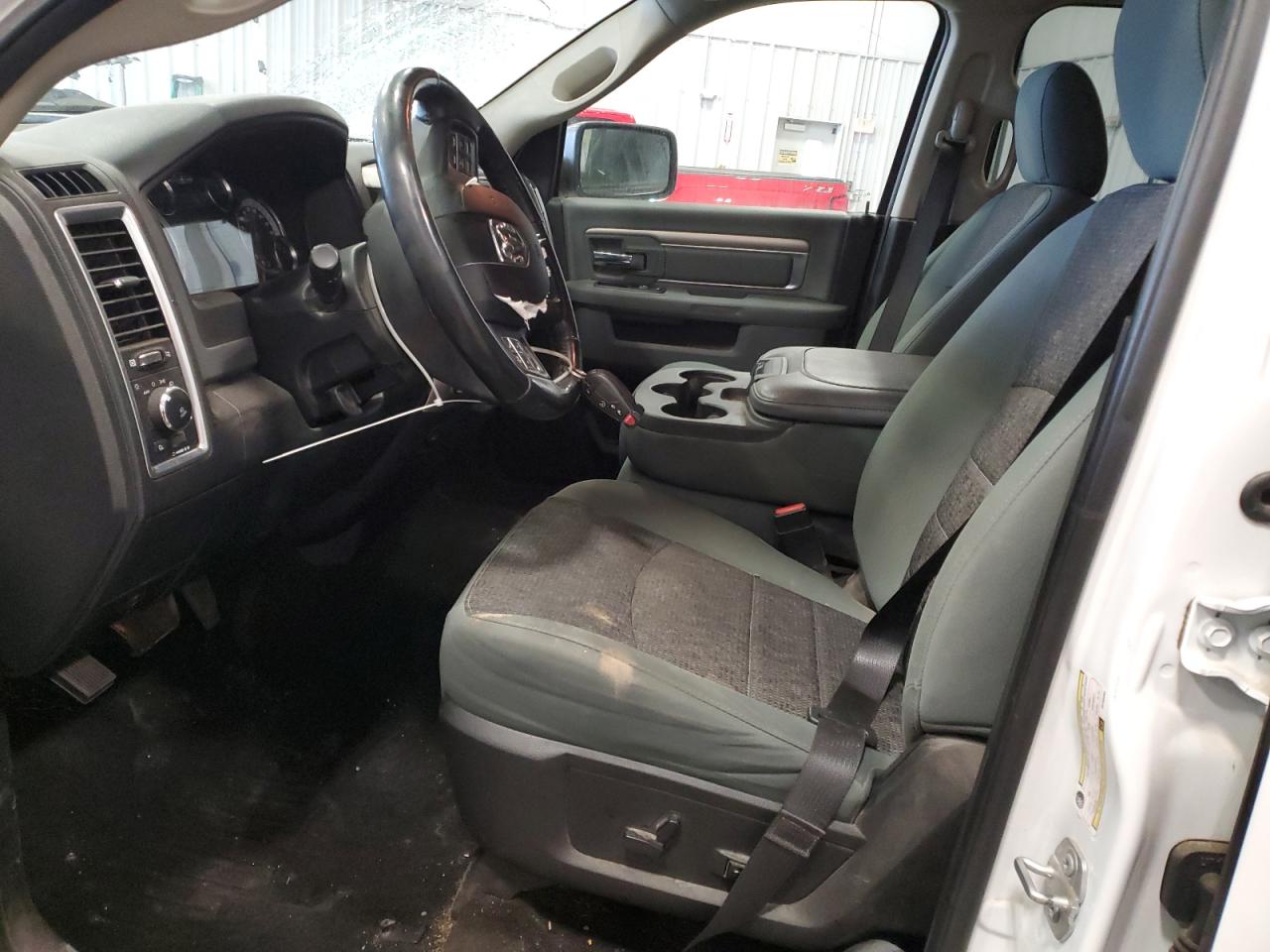 2018 RAM 1500 - Image 7