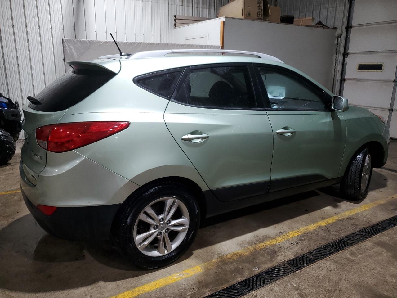 2010 Hyundai Tucson - Image 3