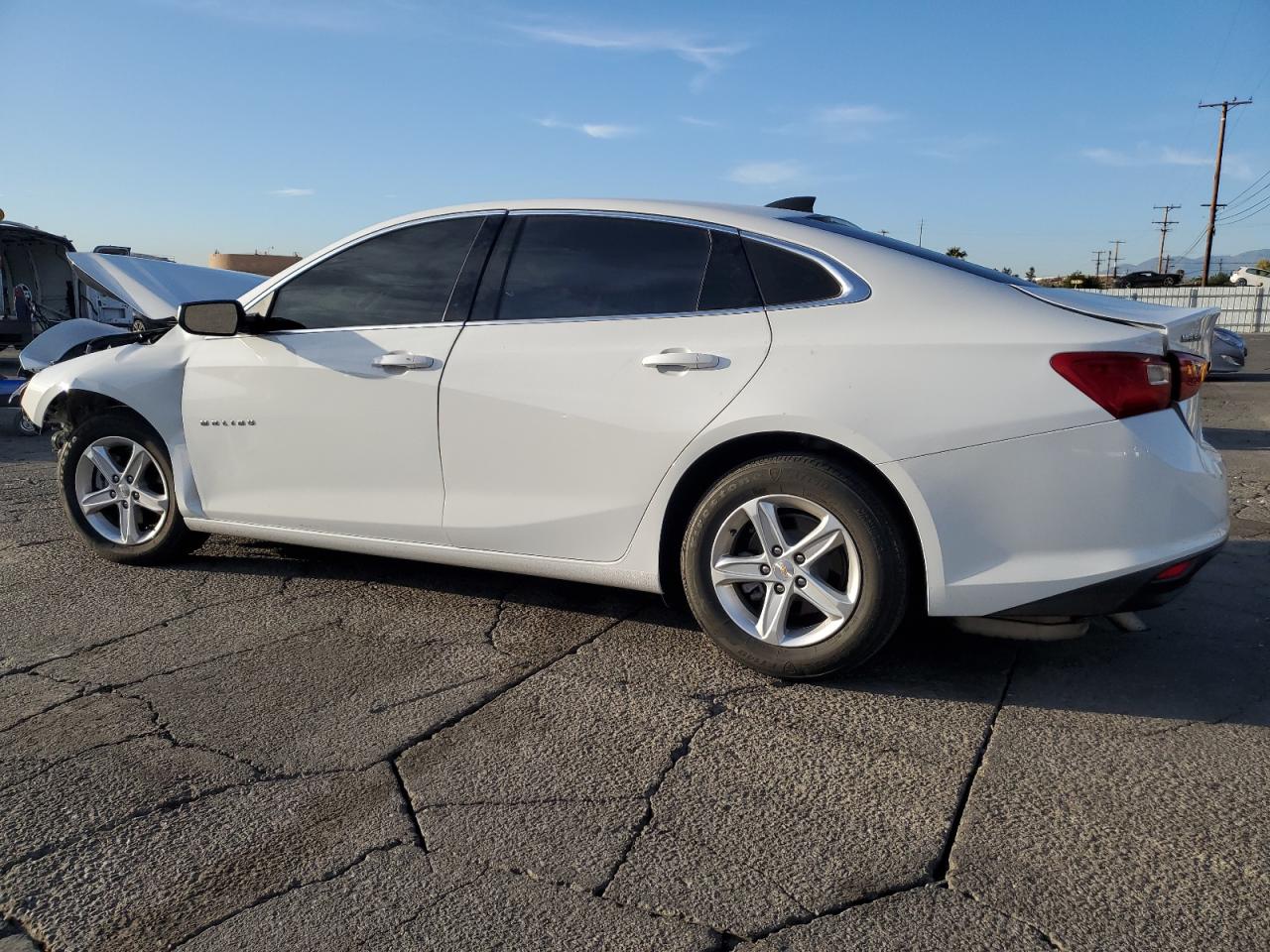 2022 Chevrolet Malibu - Image 2