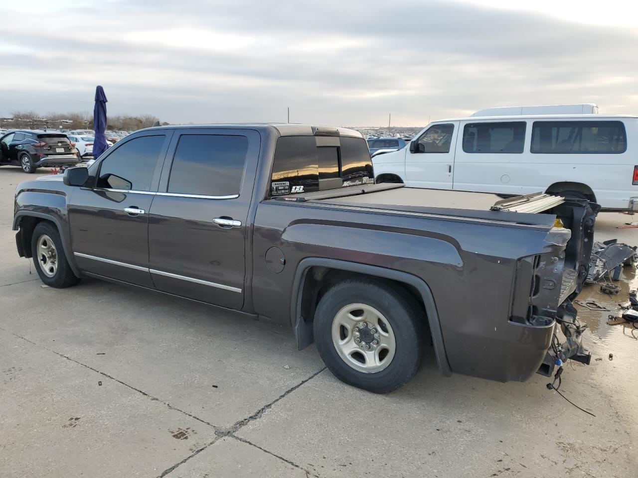 2015 GMC Sierra - Image 2