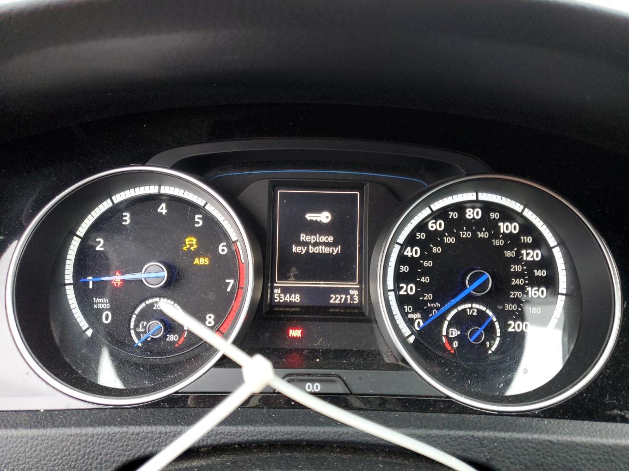 2016 Volkswagen Golf - Image 9