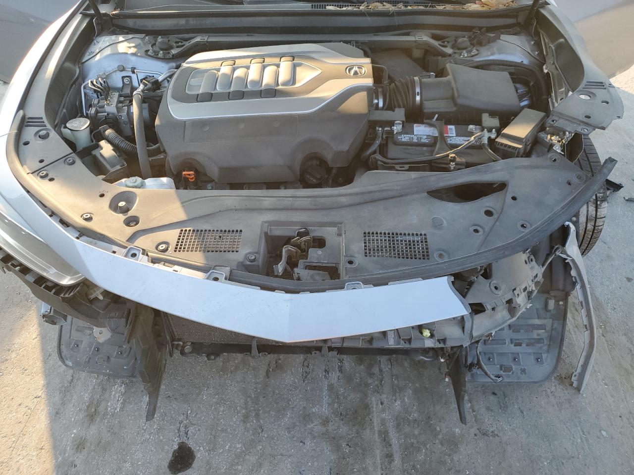 2018 Acura RLX - Image 11