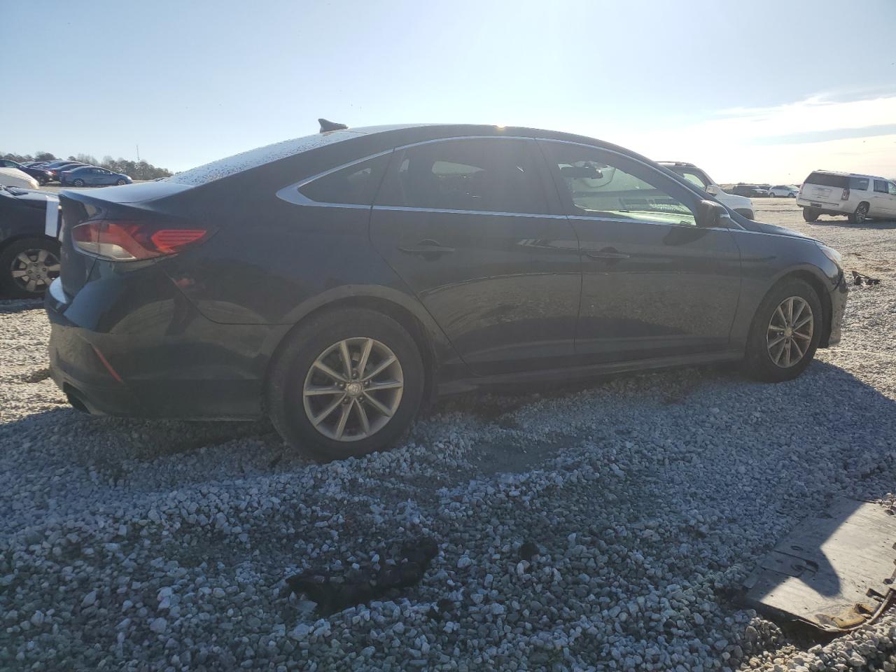 2018 Hyundai Sonata - Image 3
