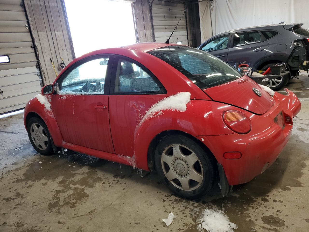 2001 Volkswagen Beetle - Image 2