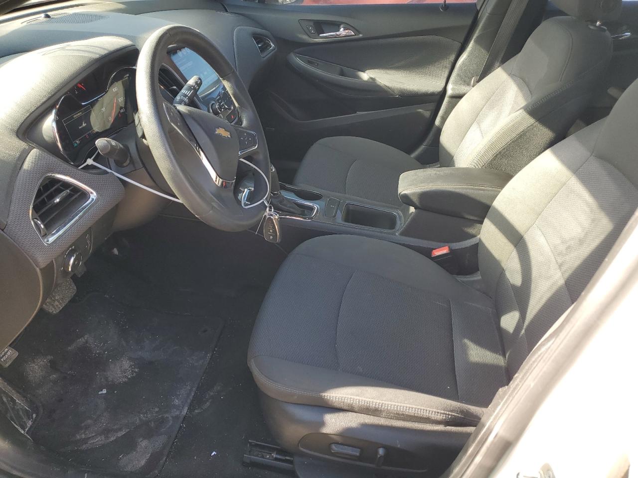 2018 Chevrolet Cruze - Image 7