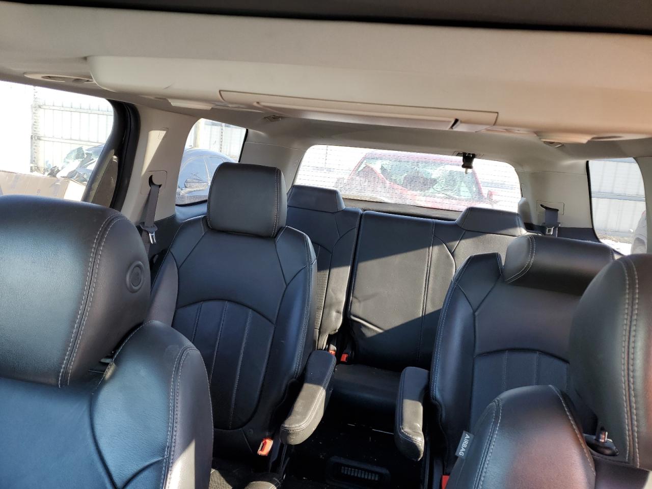 2016 GMC Acadia - Image 10
