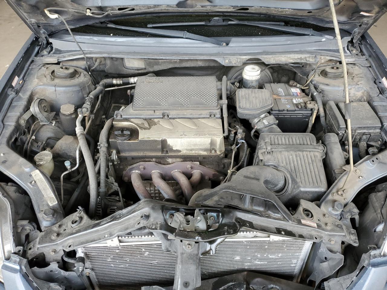 2005 Mitsubishi Galant - Image 11