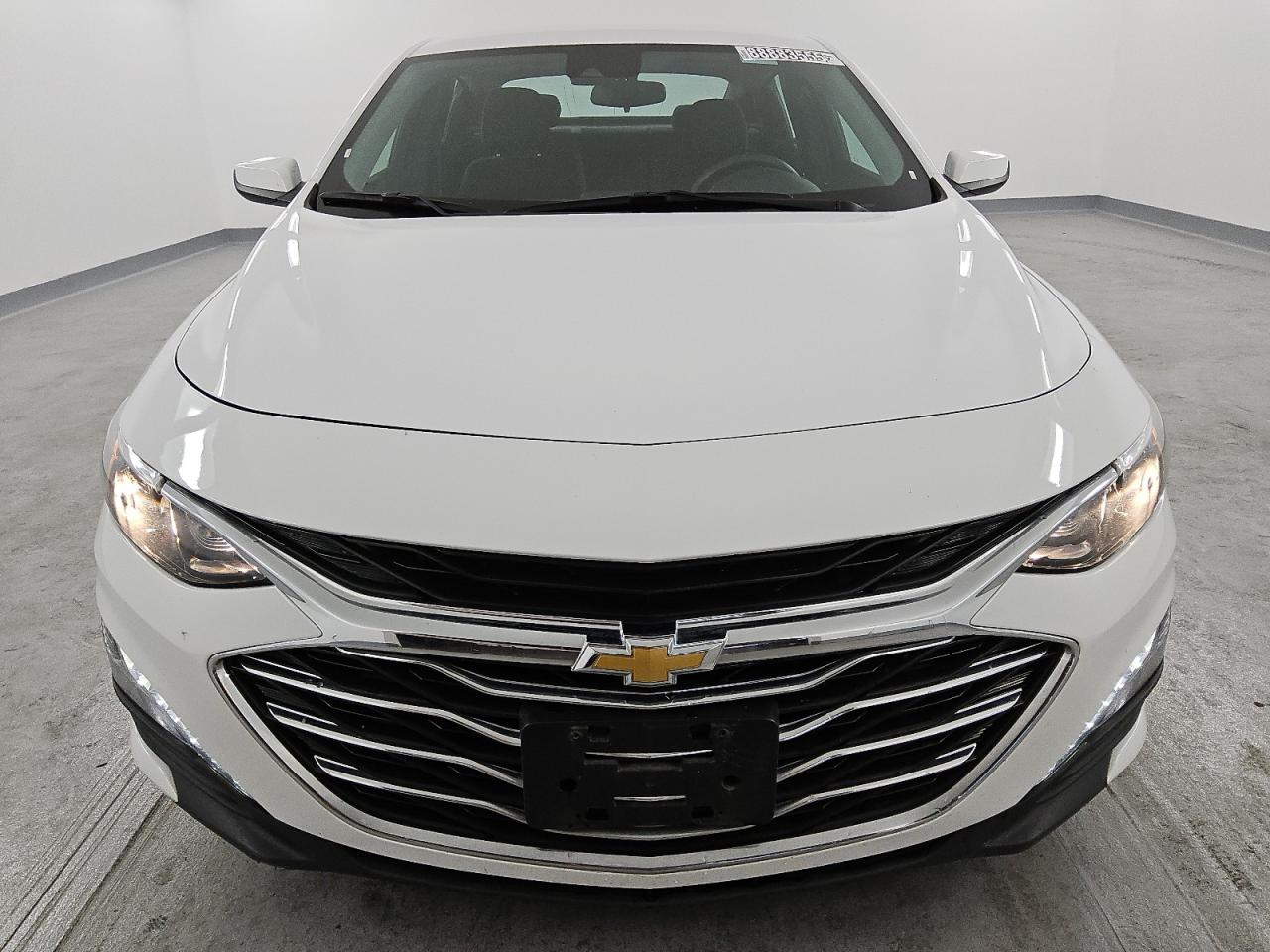 2023 Chevrolet Malibu - Image 5