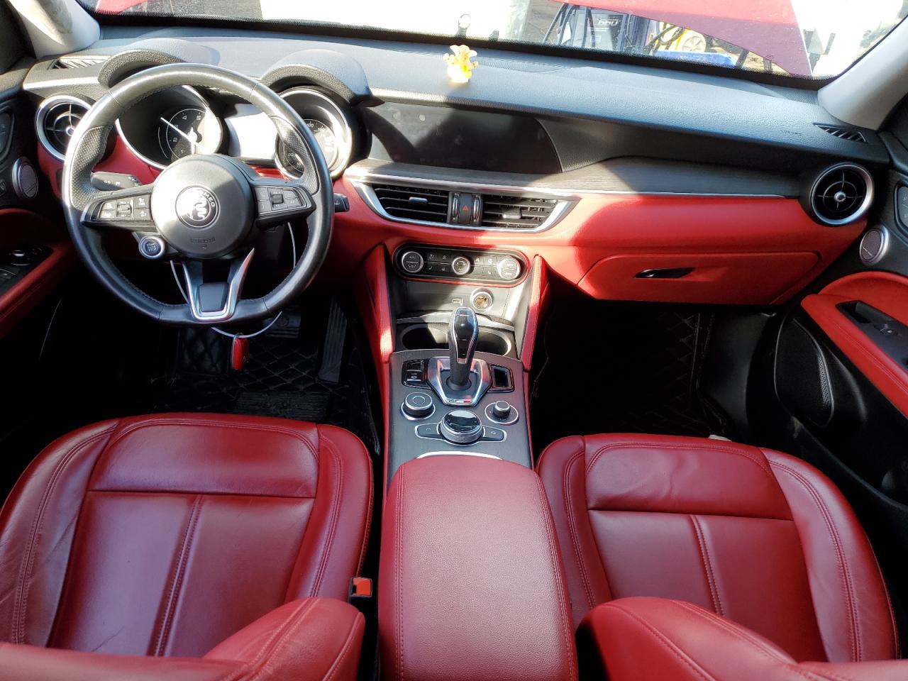 2020 Alfa Romeo Stelvio - Image 8
