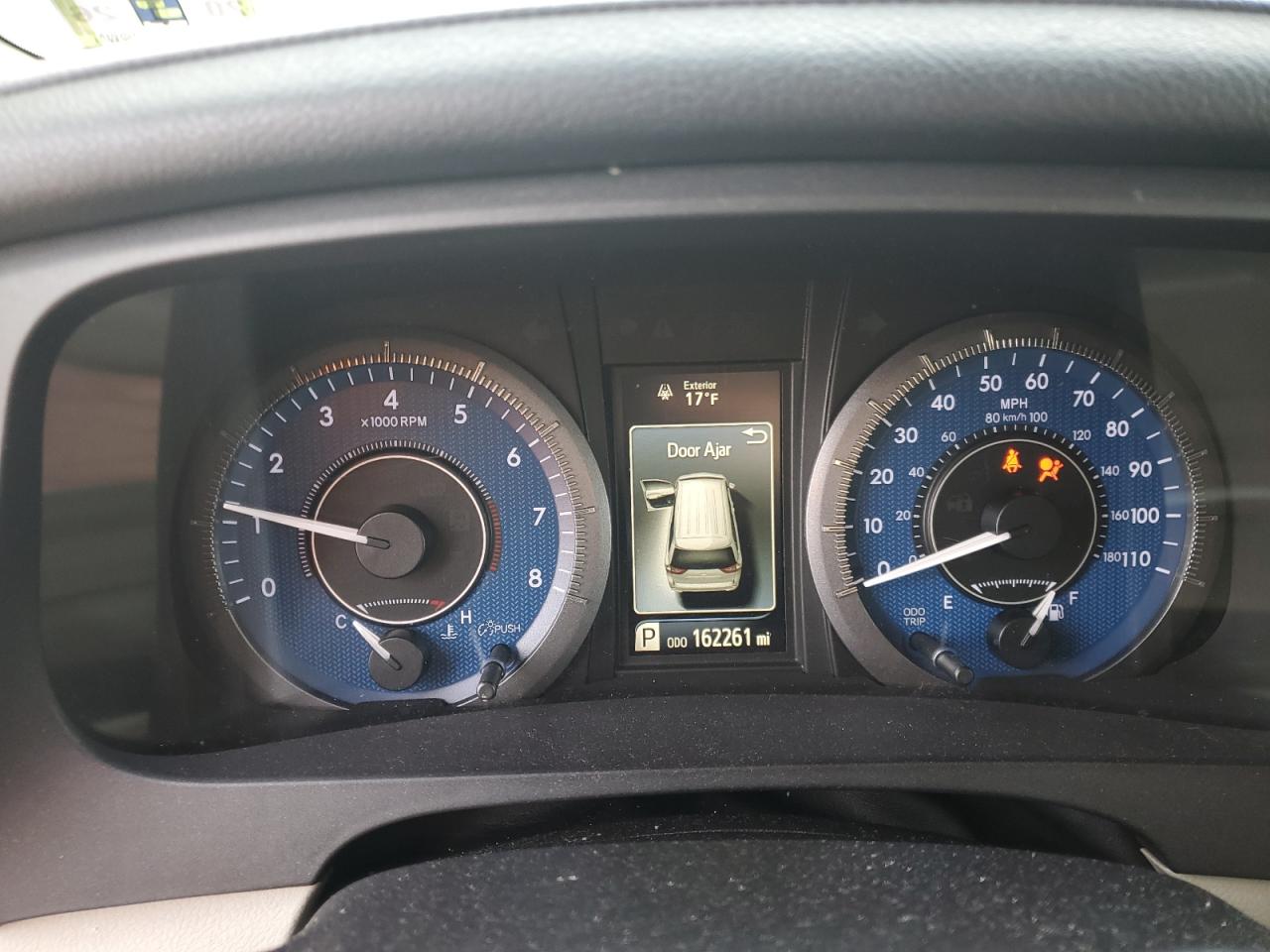 2015 Toyota Sienna - Image 9