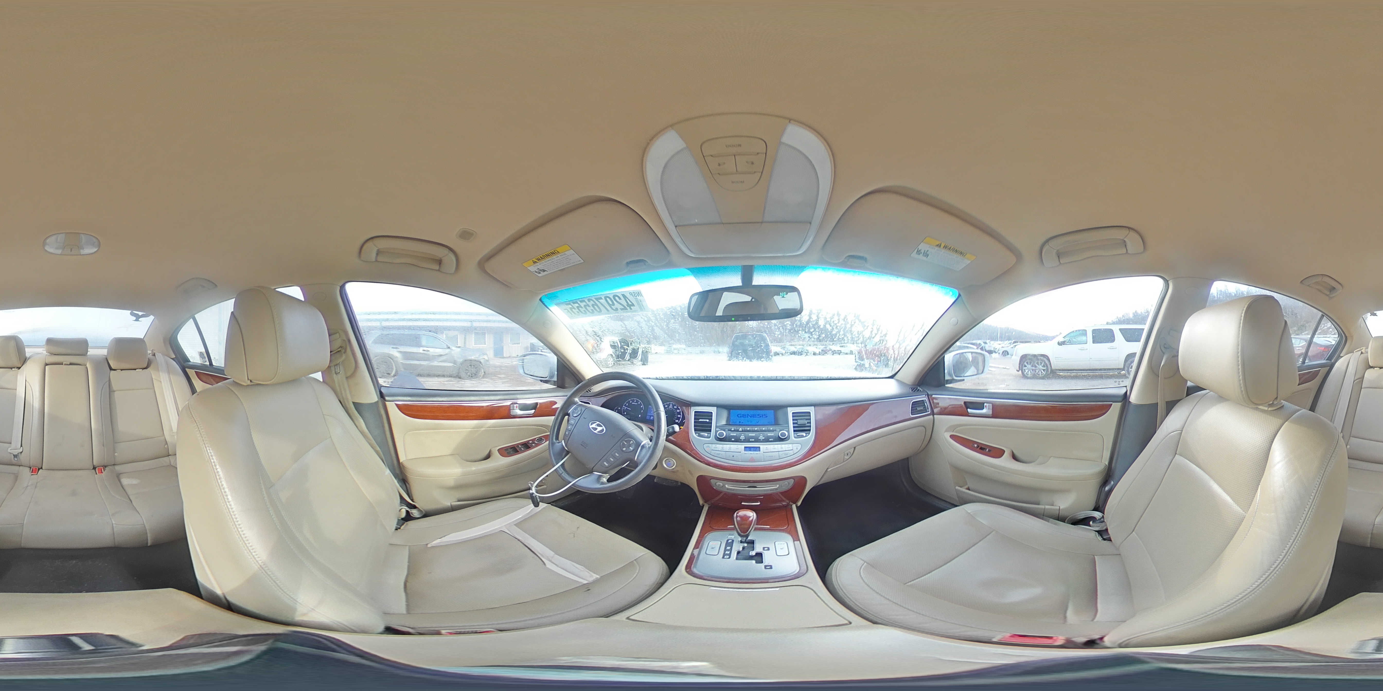 2014 Hyundai Genesis - Image 12