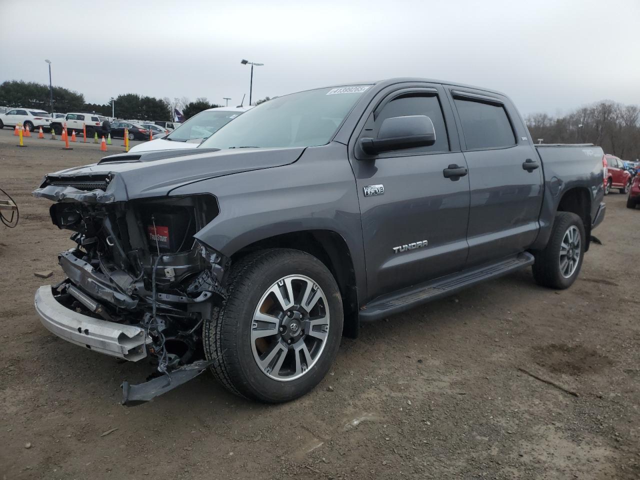 VIN 5TFDY5F12KX787566 2019 TOYOTA TUNDRA no.1