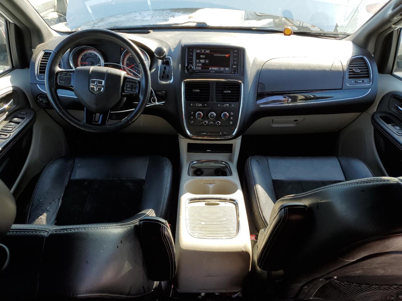 2017 Dodge Caravan - Image 8