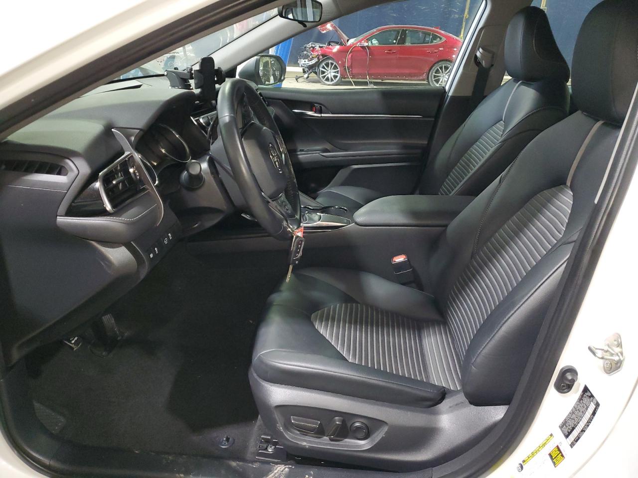 2020 Toyota Camry - Image 7