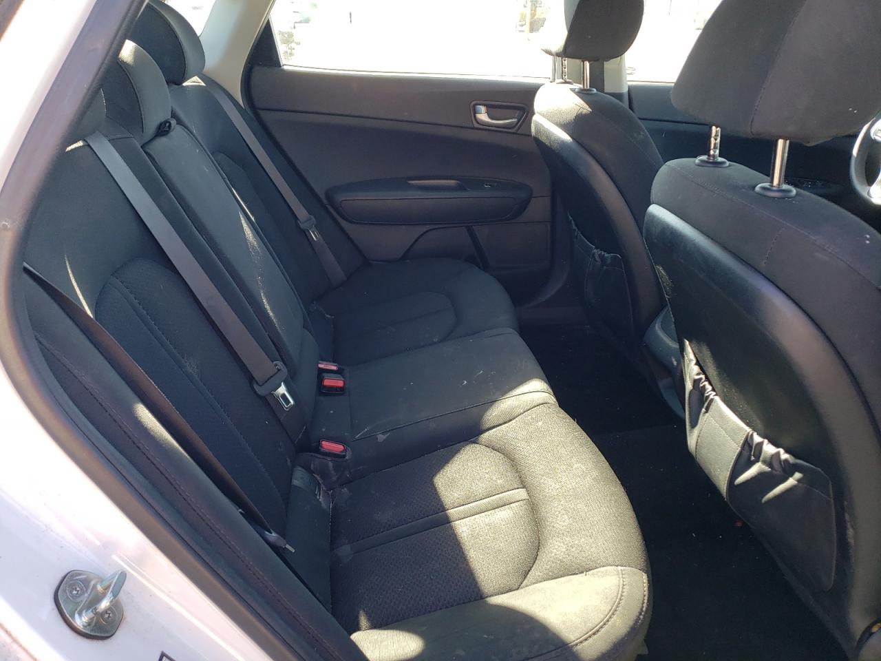 2018 Kia Optima - Image 10