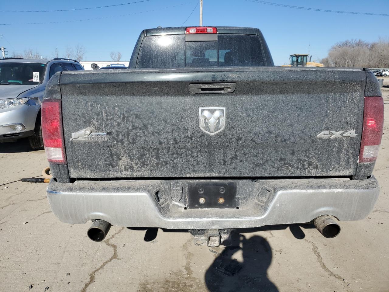 2016 RAM 1500 - Image 6