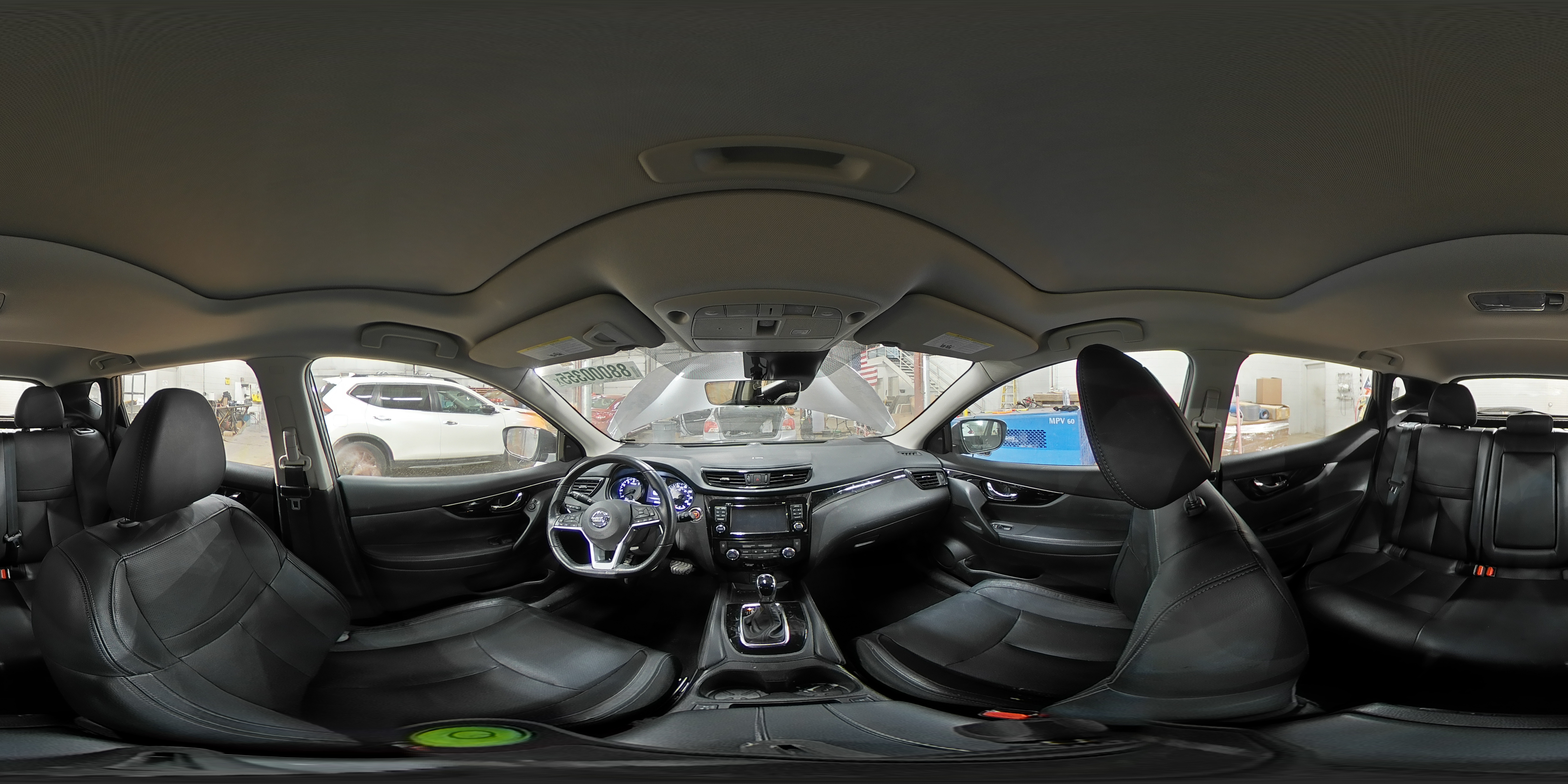 2018 Nissan Rogue - Image 15