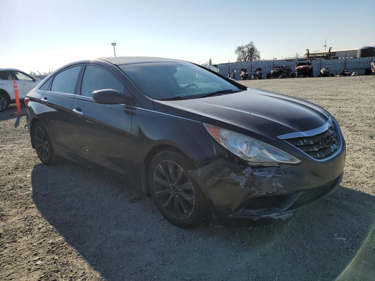 2011 Hyundai Sonata - Image 4
