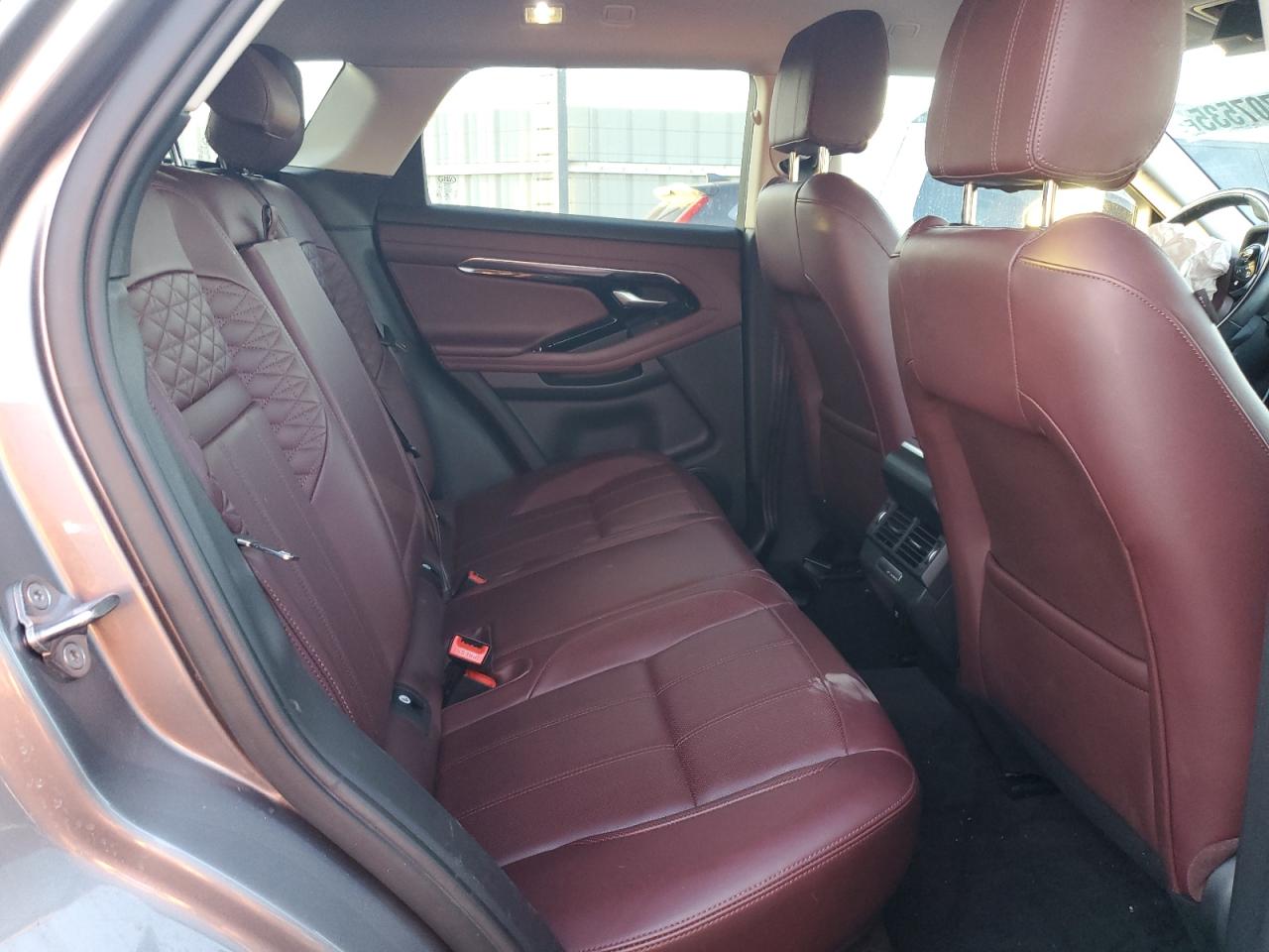 2020 Land Rover Range Rover - Image 12