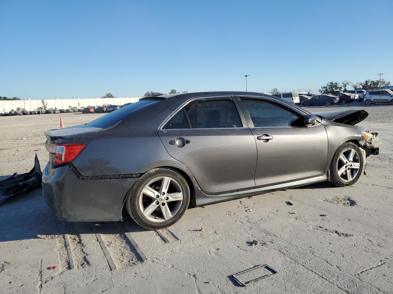 VIN 4T1BF1FK3DU245262 2013 TOYOTA CAMRY no.3