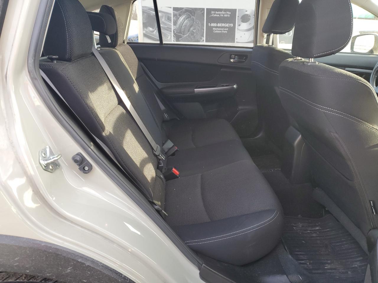 2015 Subaru XV - Image 11