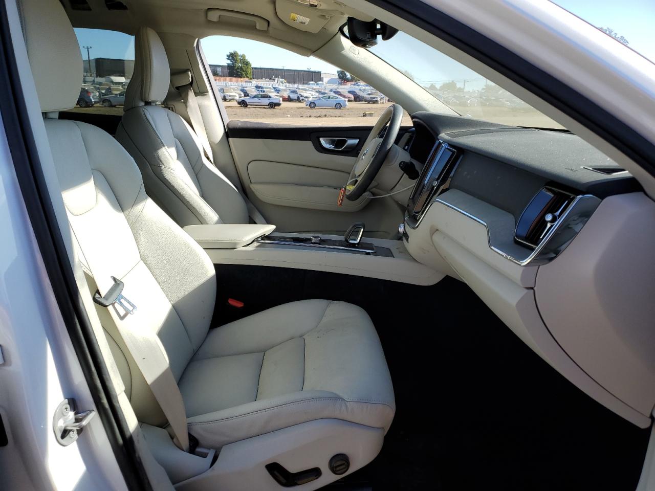 2023 Volvo XC60 - Image 7