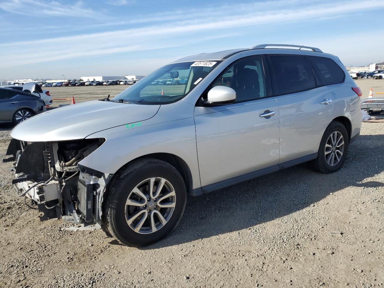 2015 Nissan Pathfinder - Image 1
