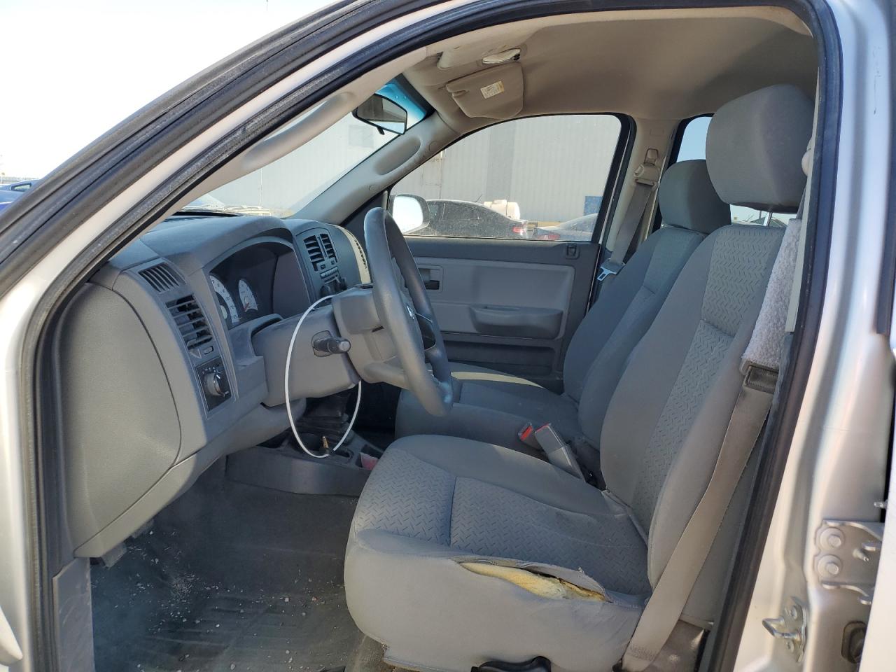 2007 Dodge Dakota - Image 7